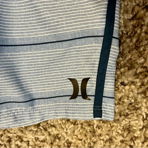 Hurley Boys Shoreline Striped Board Shorts Blue White - Size 10/25 EUC - Picture 2 of 5